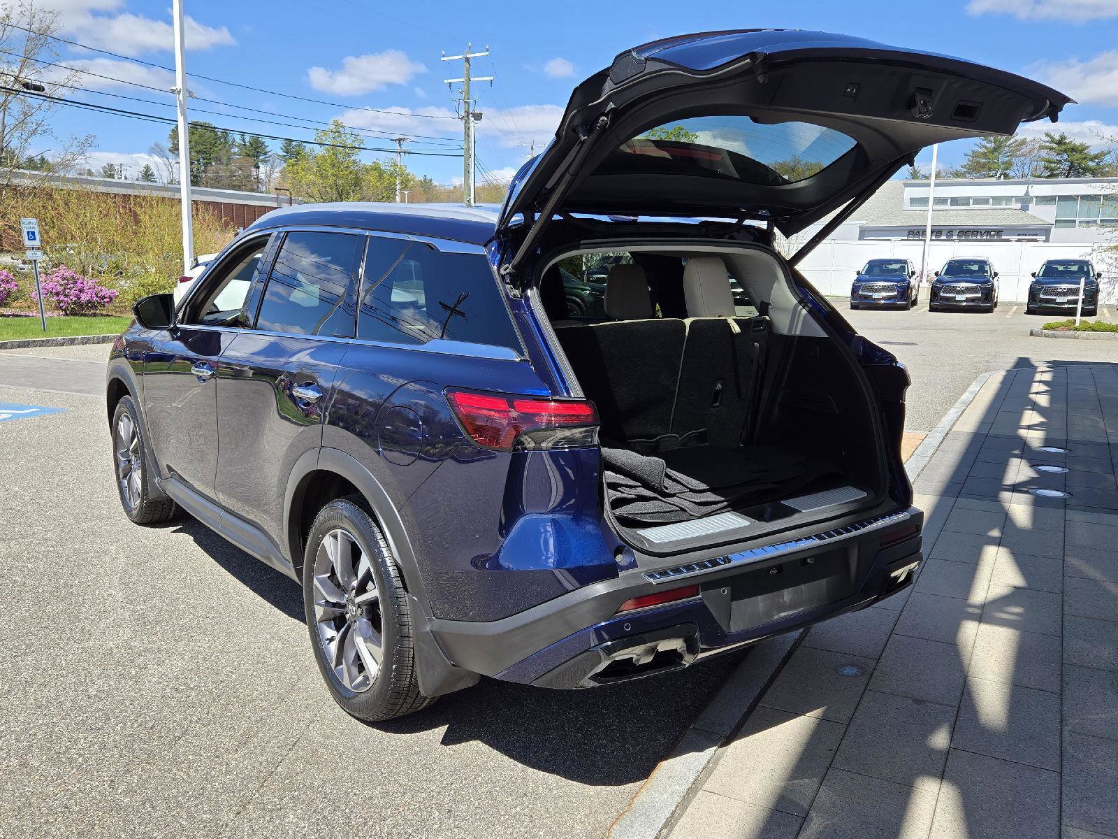 Certified 2023 INFINITI QX60 Luxe w/ Cargo Package AWD/4WD image 22