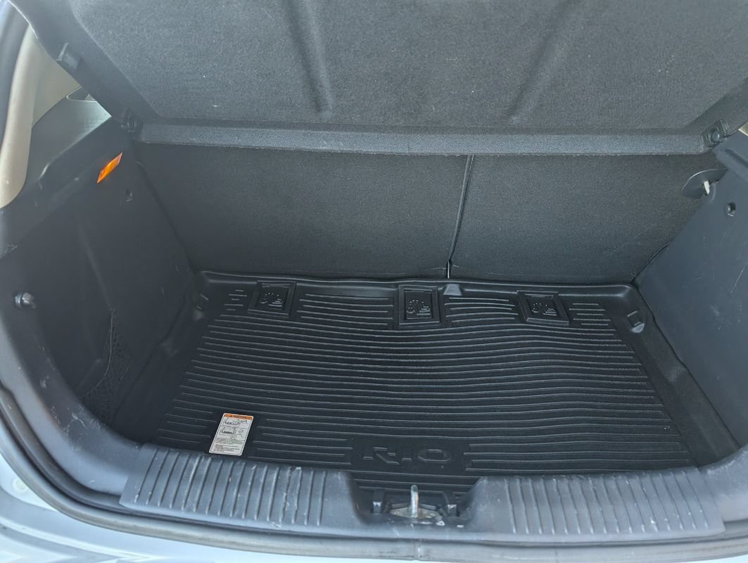 Used 2013 Kia Rio LX FWD image 17
