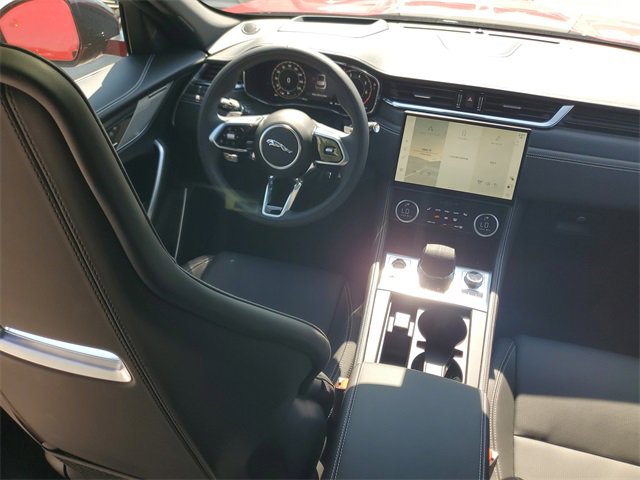 New 2026 Jaguar F-PACE R-Dynamic S image 18