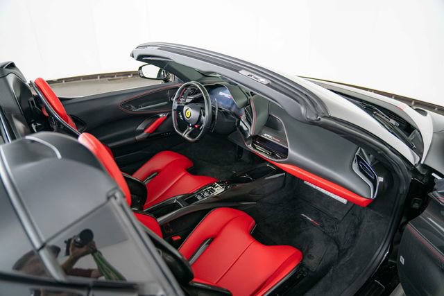 Used 2022 Ferrari SF90 Spider AWD/4WD image 24