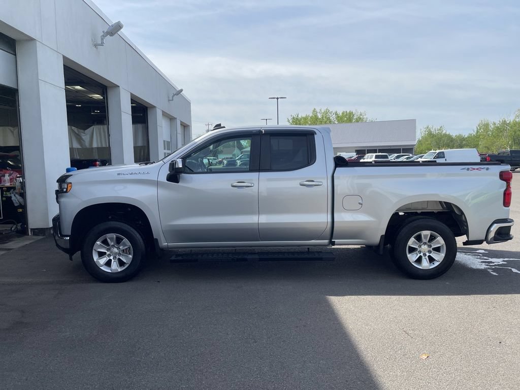 Used 2019 Chevrolet Silverado 1500 LT w/ All-Star Edition AWD/4WD image 4