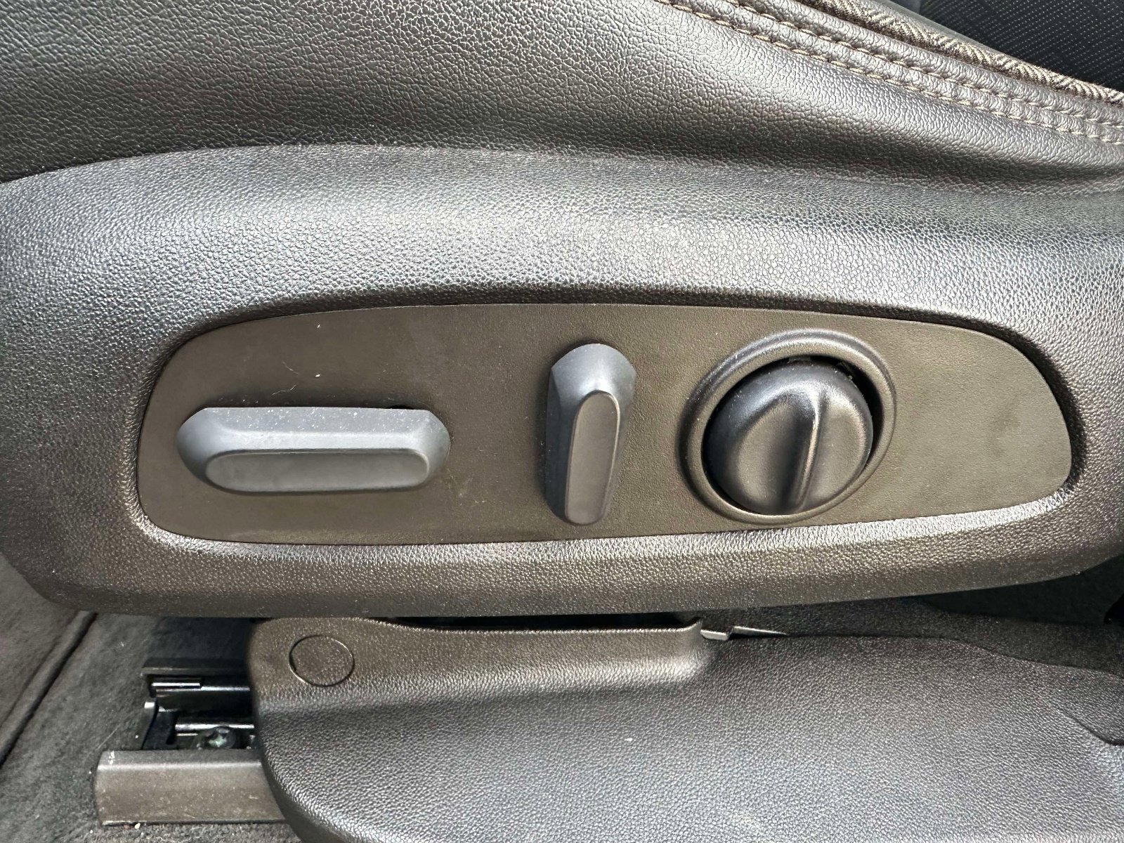 Used 2022 Chevrolet Traverse High Country image 18