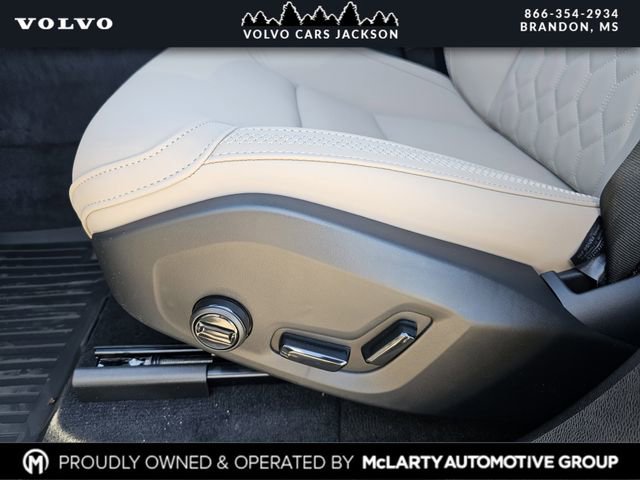 New 2026 Volvo XC60 B5 Plus w/ Protection Package Premier image 14