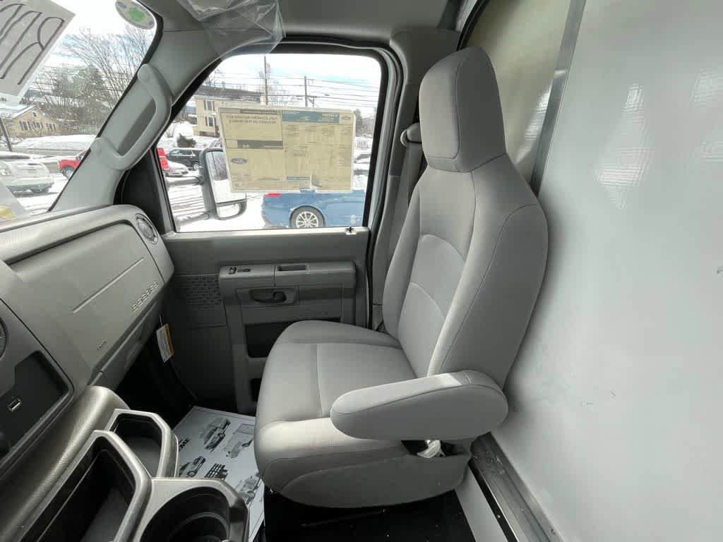 New 2024 Ford E-450 and Econoline 450 Super Duty w/ Power Windows & Locks Group RWD image 15