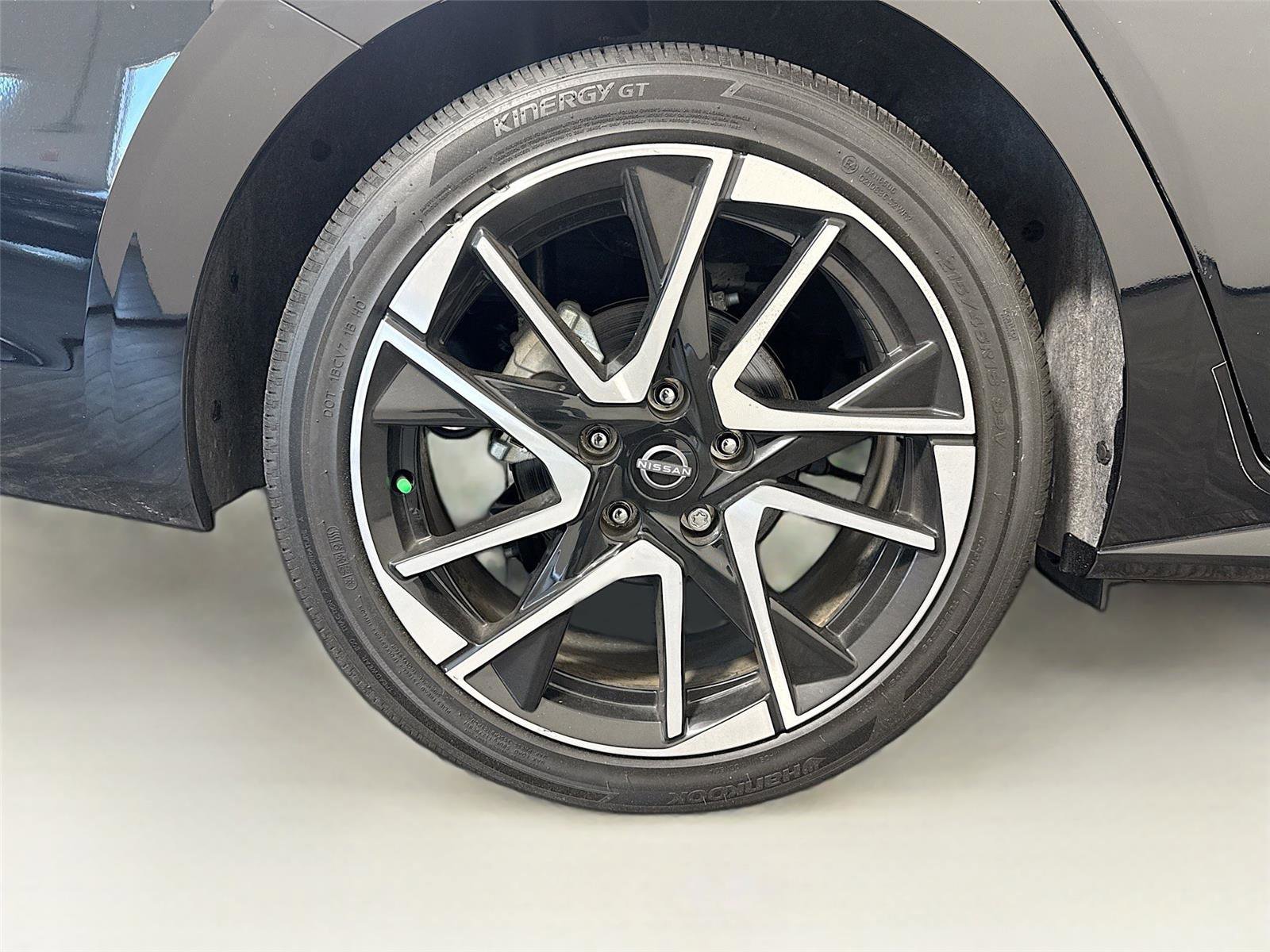 Used 2024 Nissan Sentra SR w/ SR Premium Package image 38