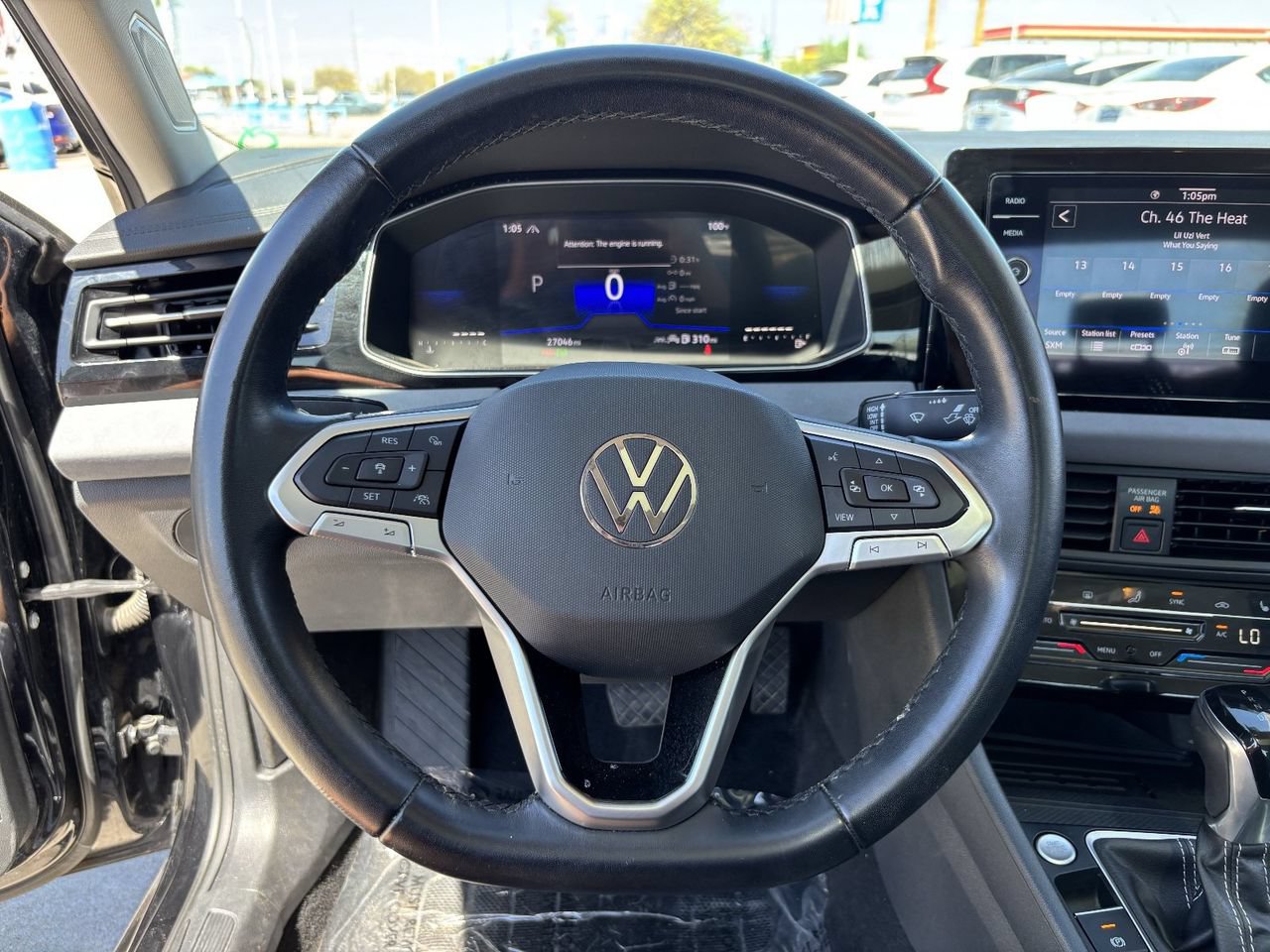 Used 2025 Volkswagen Jetta SE FWD image 24