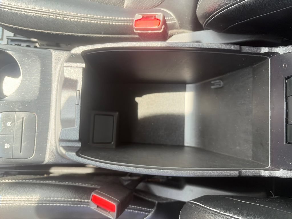 Used 2022 Ford Escape SEL w/ Technology Package FWD image 25