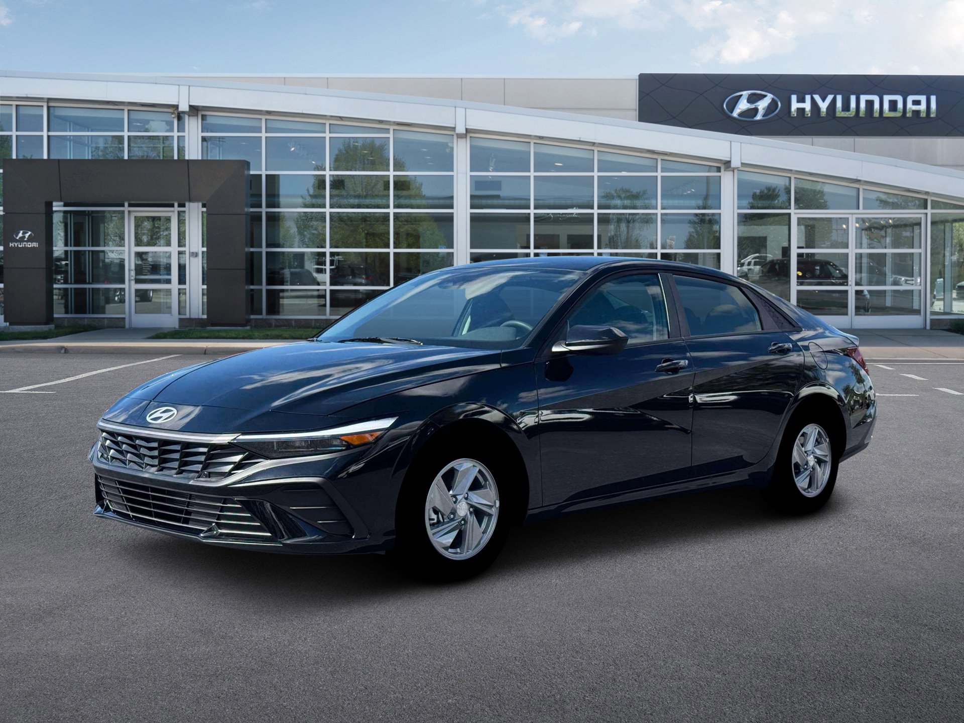 New 2026 Hyundai Elantra SE FWD image 2