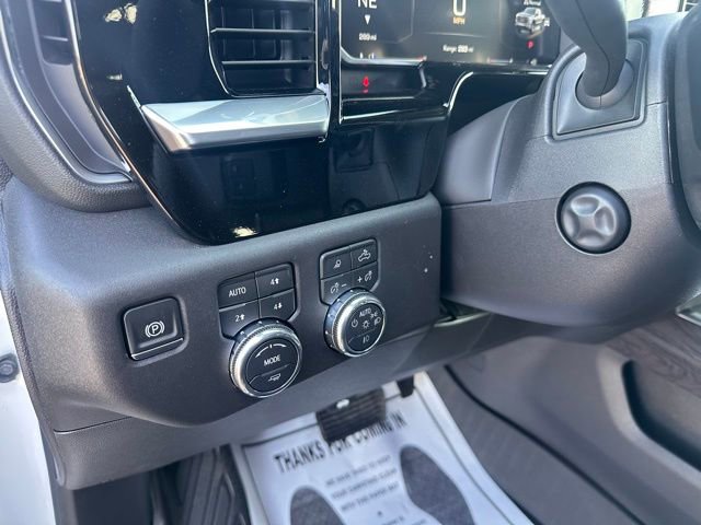 New 2026 GMC Sierra 1500 SLT image 15