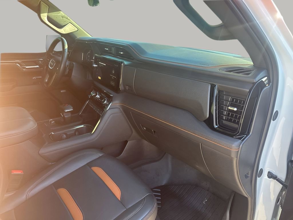 Used 2024 GMC Sierra 1500 AT4 w/ Technology Package image 14