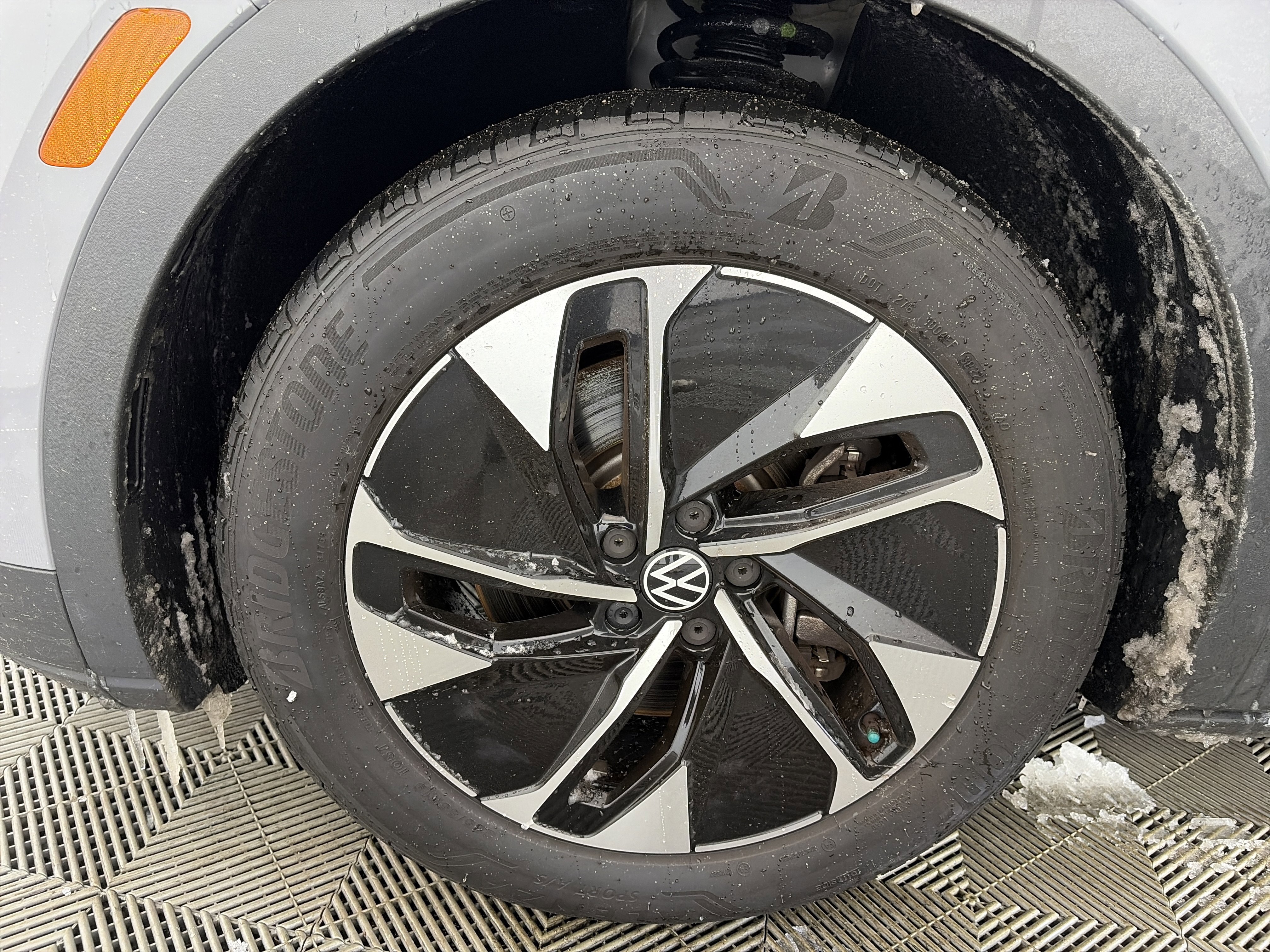 Used 2022 Volkswagen ID.4 Pro S image 11