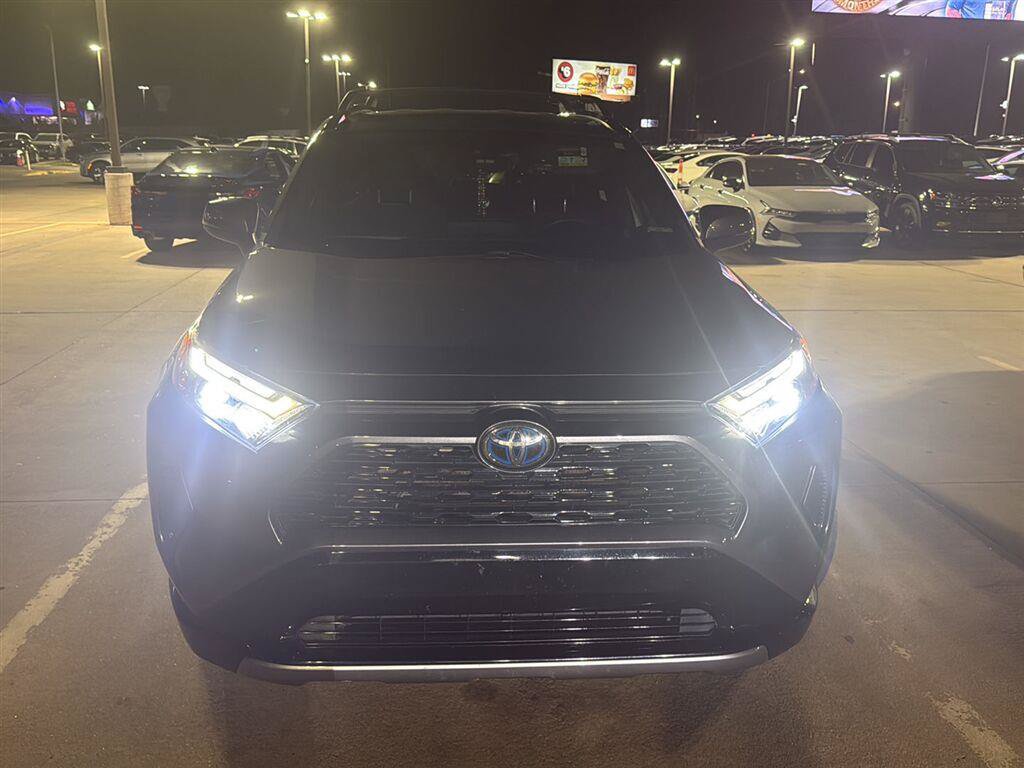 Used 2022 Toyota RAV4 SE AWD/4WD image 7