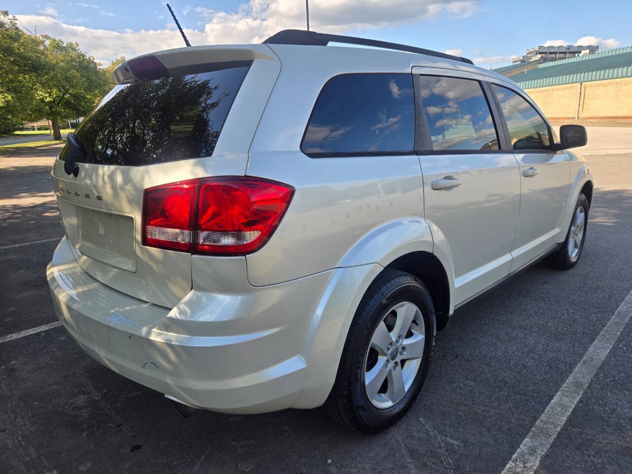 Used 2014 Dodge Journey SE w/ Flexible Seating Group FWD image 10