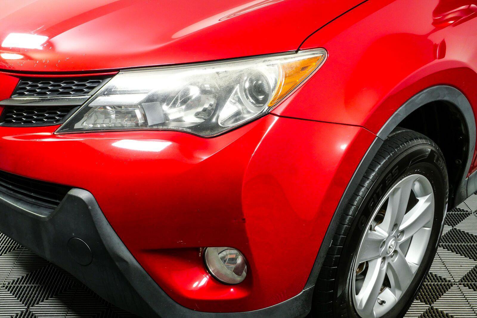 Used 2013 Toyota RAV4 XLE FWD image 33