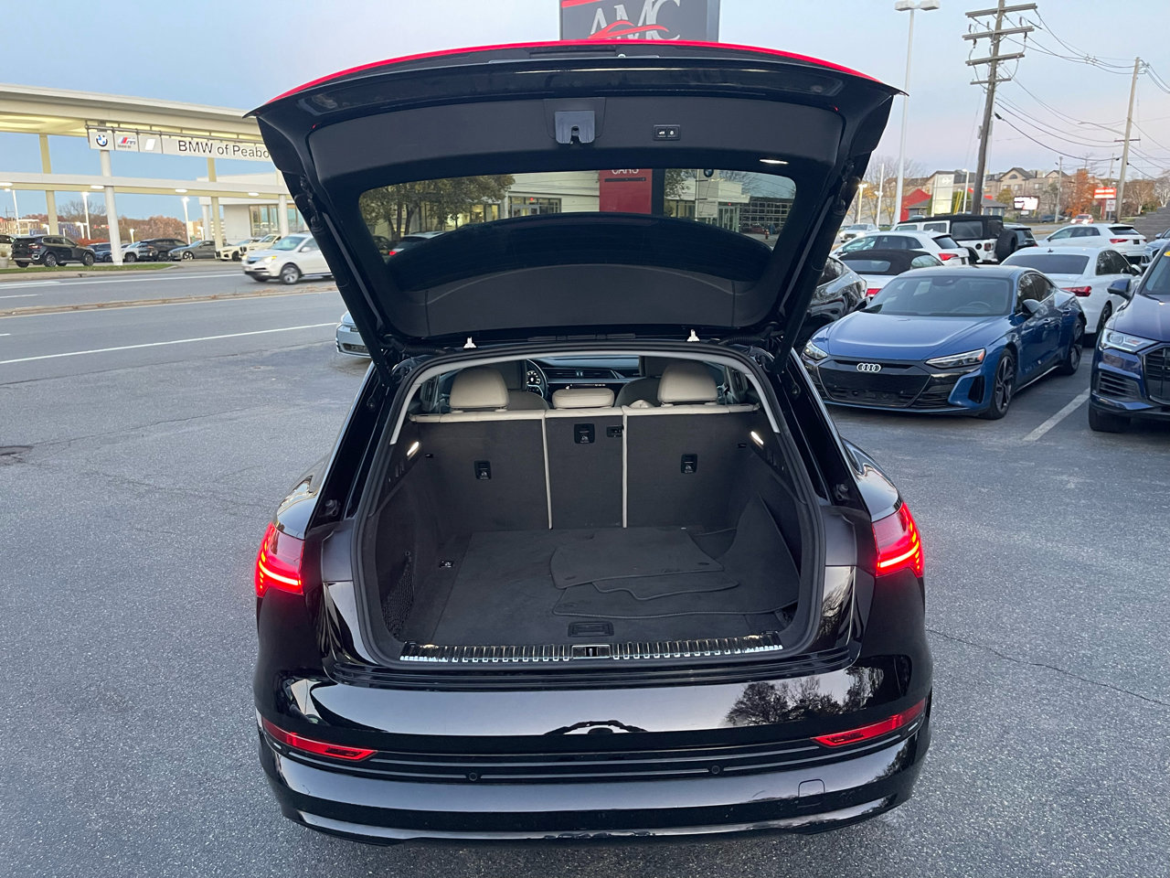 Used 2023 Audi e-tron Premium w/ Convenience Plus Package image 58