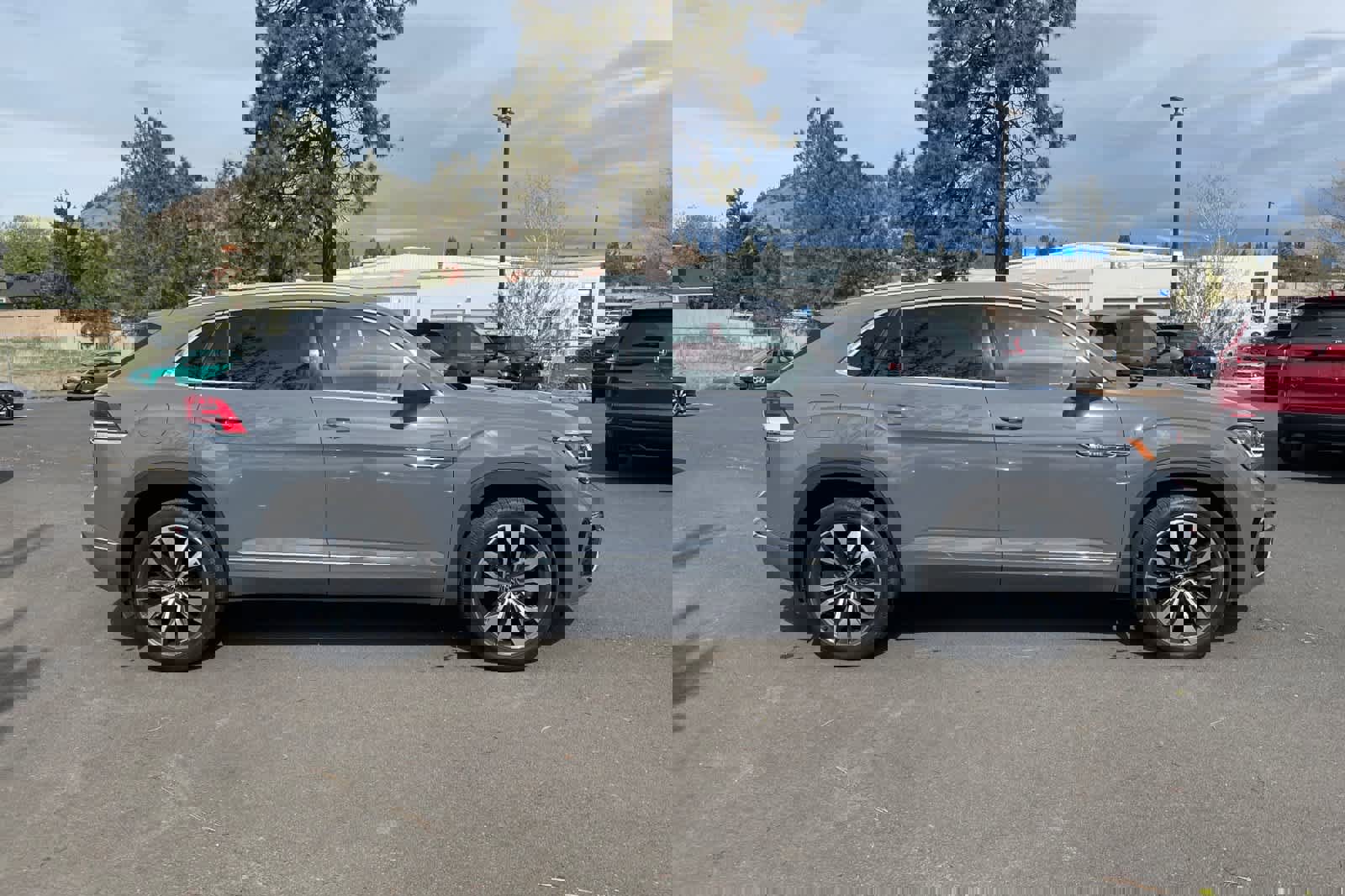 Used 2021 Volkswagen Atlas Cross Sport SEL Premium R-Line image 6