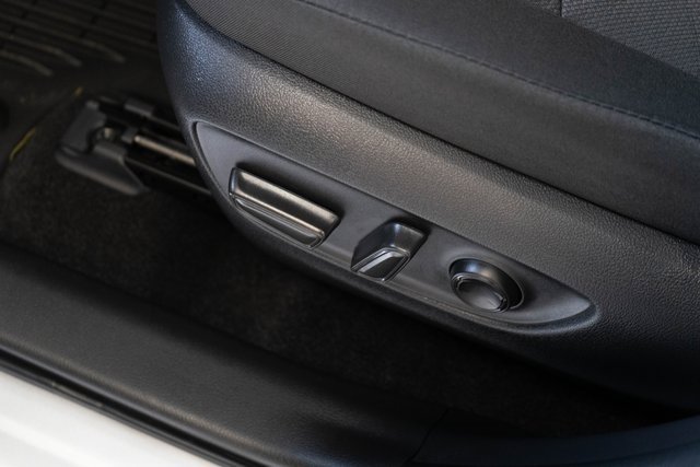 Used 2025 Toyota RAV4 XLE image 15