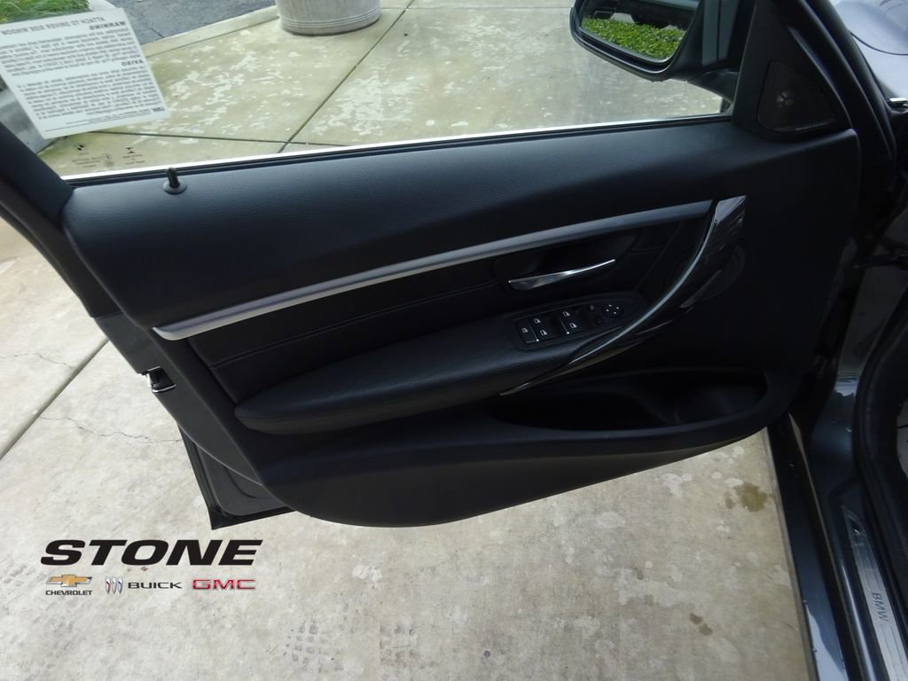 Used 2016 BMW 340i Sedan image 25