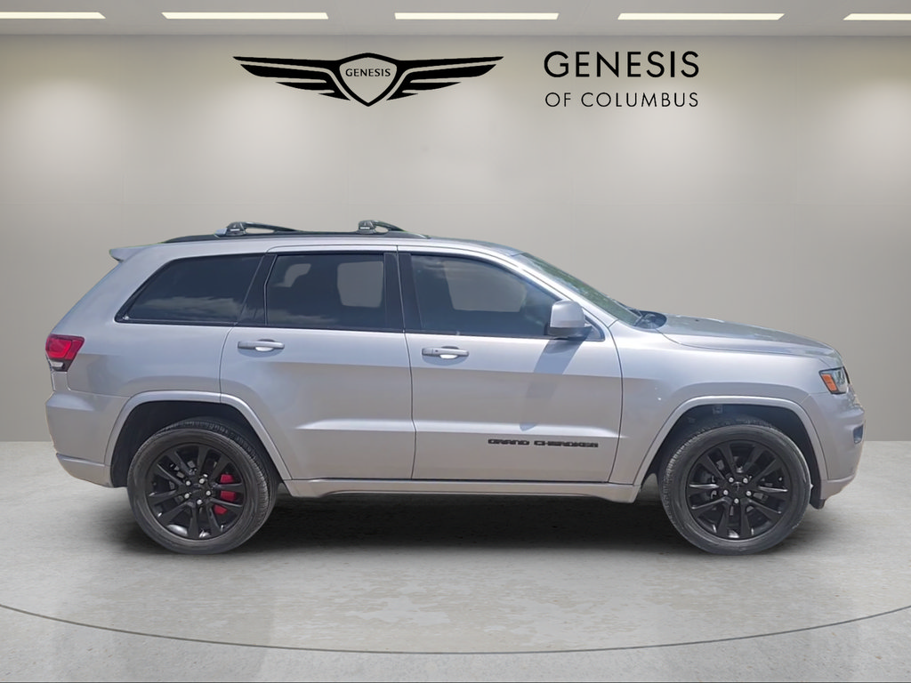 Used 2018 Jeep Grand Cherokee Altitude AWD/4WD image 6