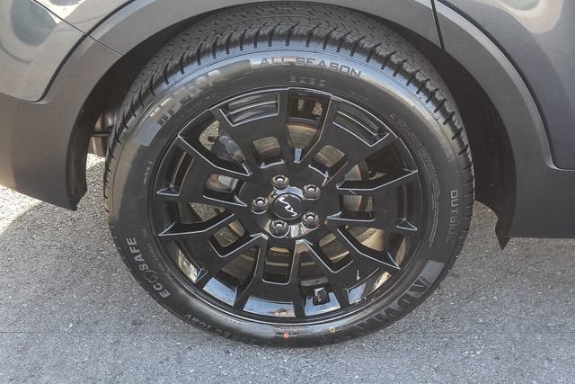 Used 2022 Kia Telluride SX w/ SX Prestige Package AWD/4WD image 11