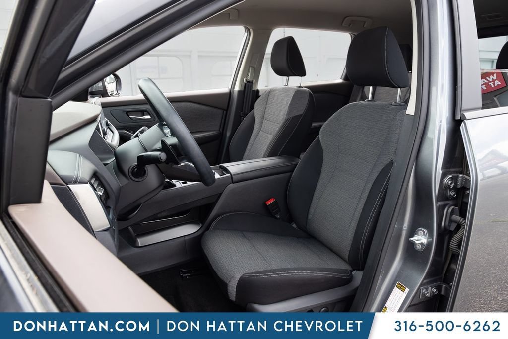 Used 2023 Nissan Rogue SV AWD/4WD image 13