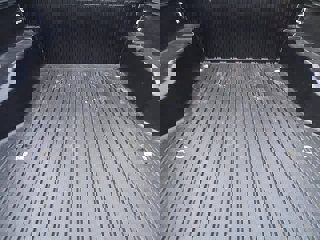 Used 2023 Toyota Tacoma TRD Off-Road image 5