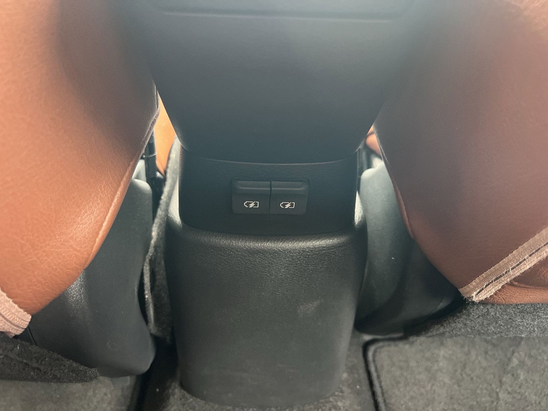 Certified 2025 Nissan Kicks Play S FWD image 19