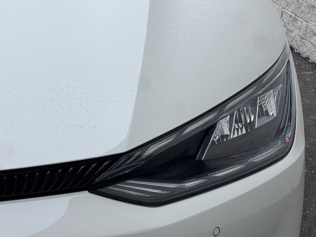 Used 2022 Kia EV6 Wind w/ Wind Technology Package AWD/4WD image 5