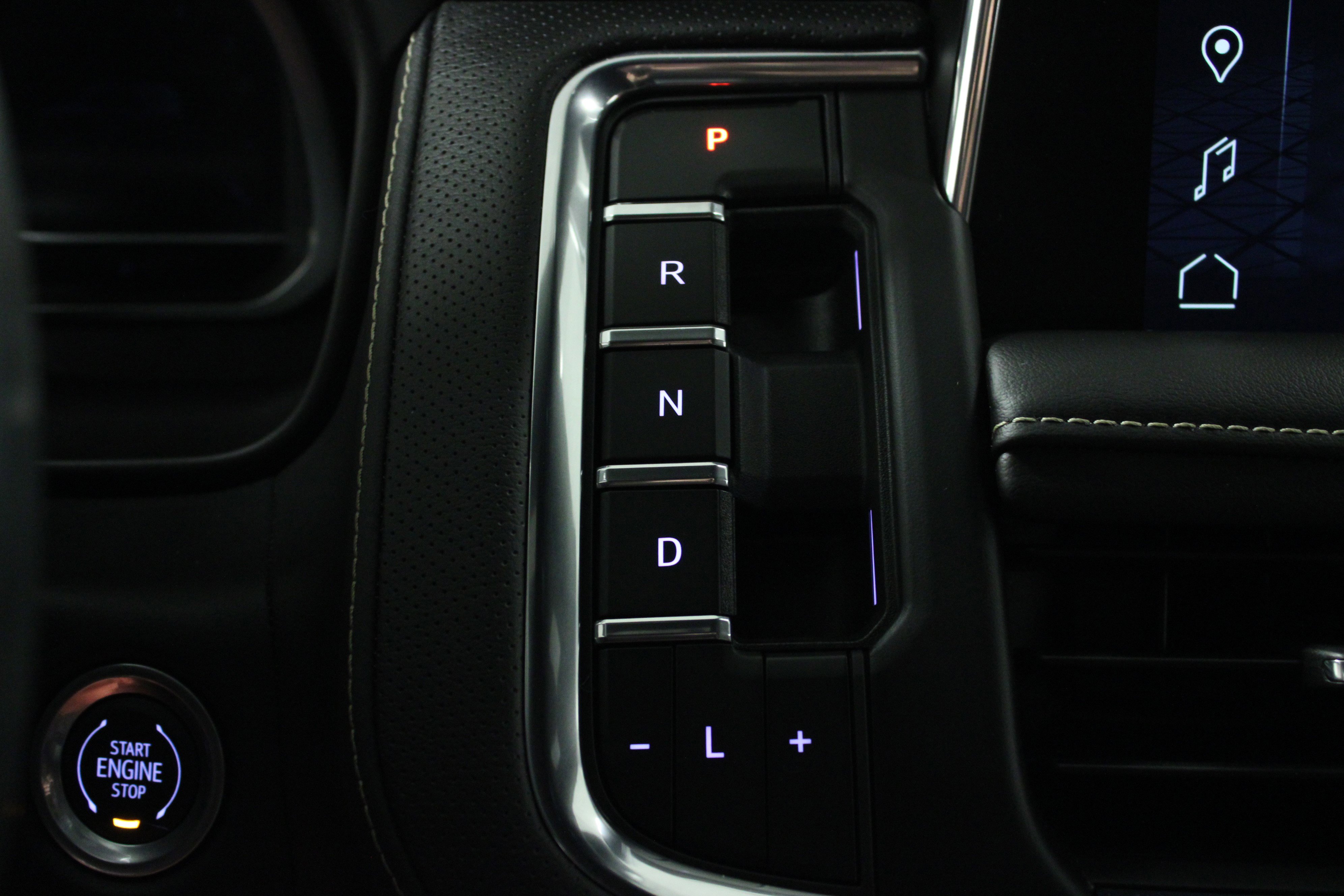 Used 2024 GMC Yukon SLT image 24