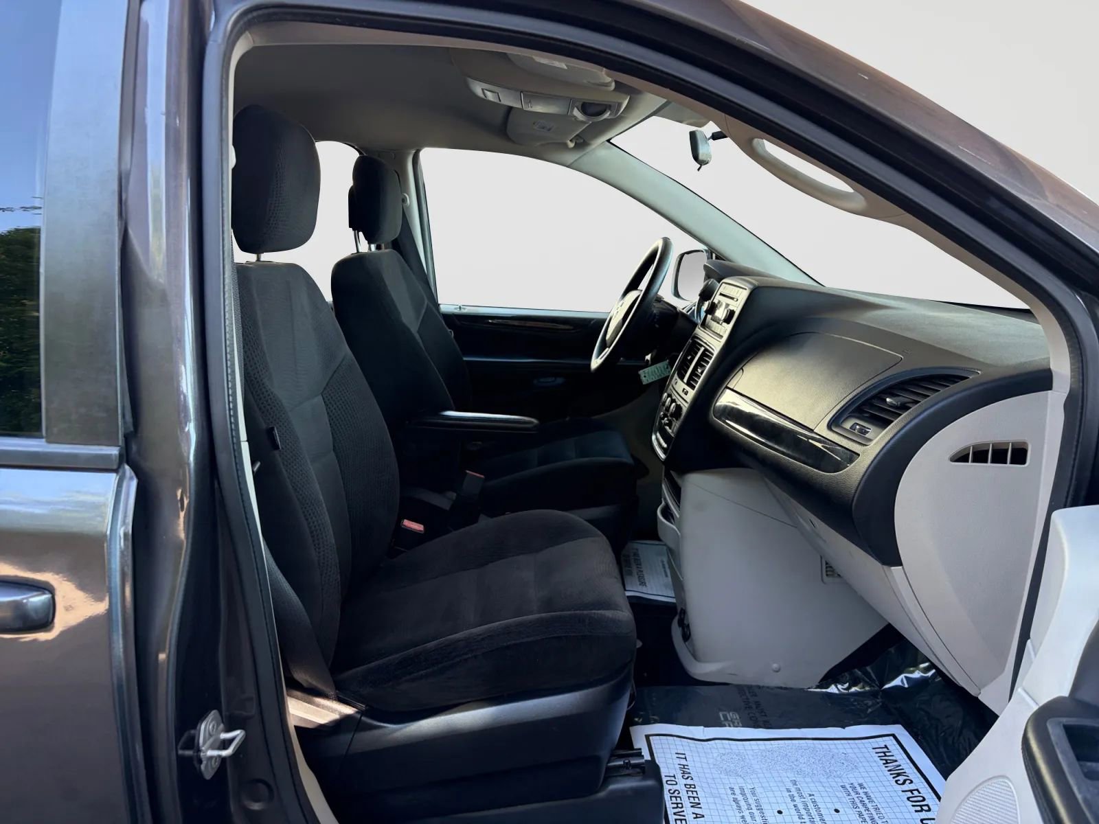 Used 2016 Dodge Grand Caravan SE w/ Quick Order Package 29E SE FWD image 22