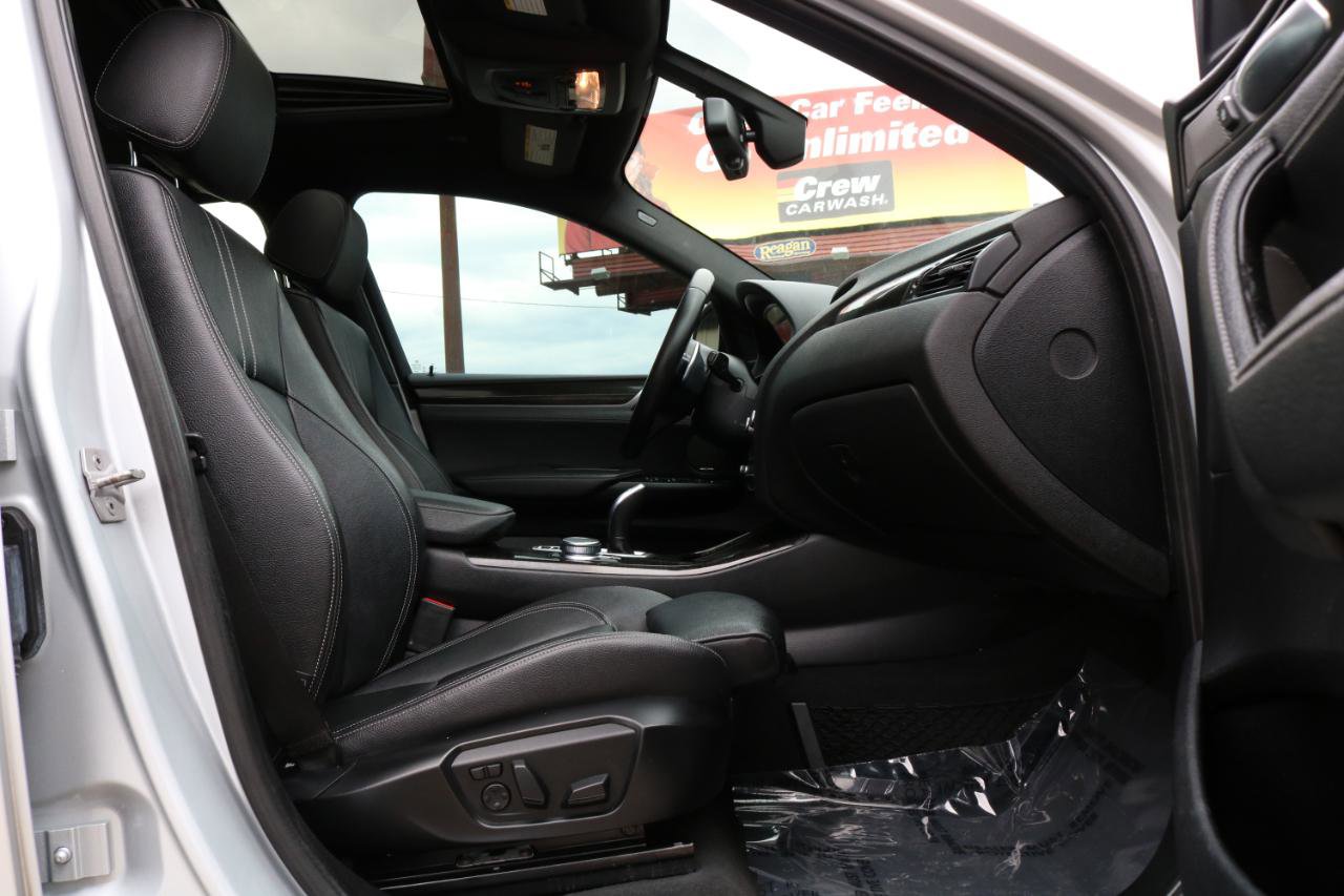 Used 2017 BMW X4 M40i image 52