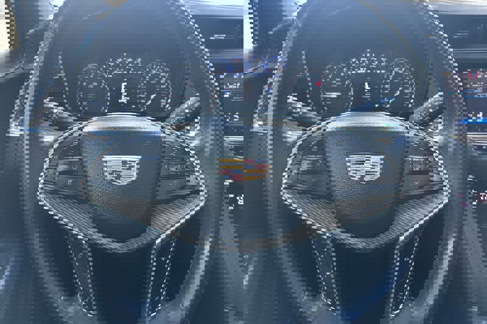 Used 2017 Cadillac XT5 Platinum AWD/4WD image 25