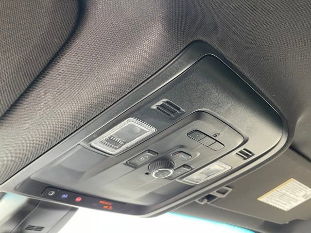 Used 2022 Chevrolet Suburban RST w/ Luxury Package image 24