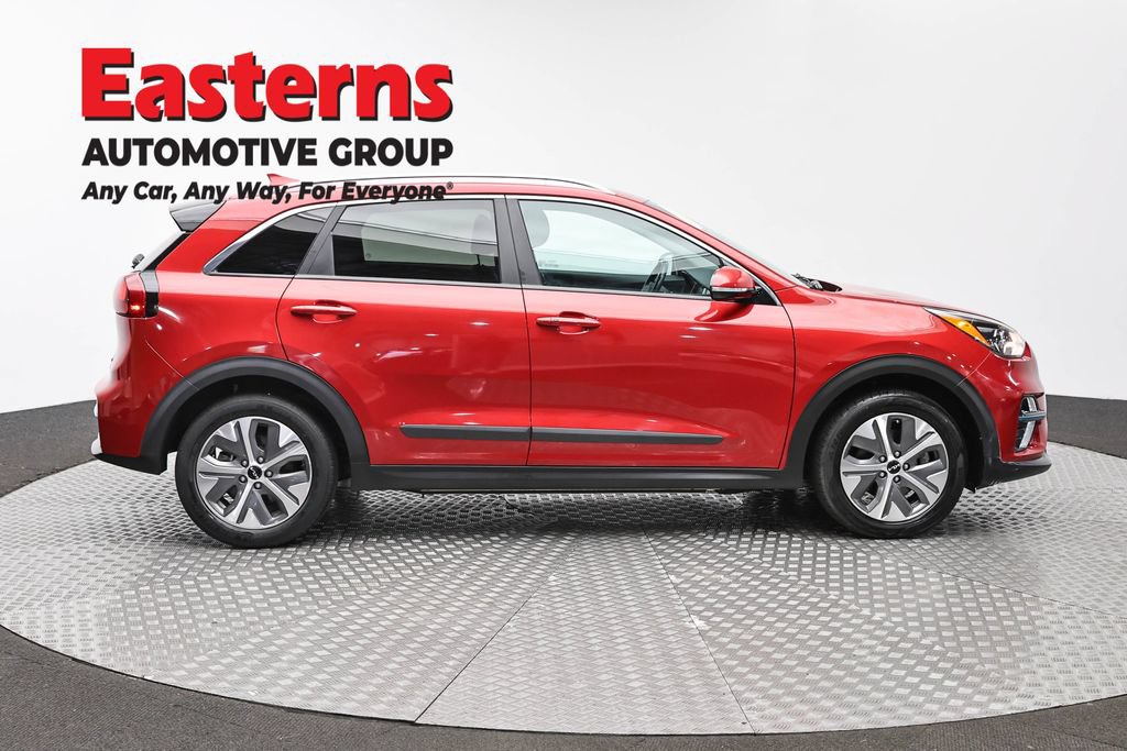 Used 2022 Kia Niro EX w/ Cold Weather Package FWD image 4