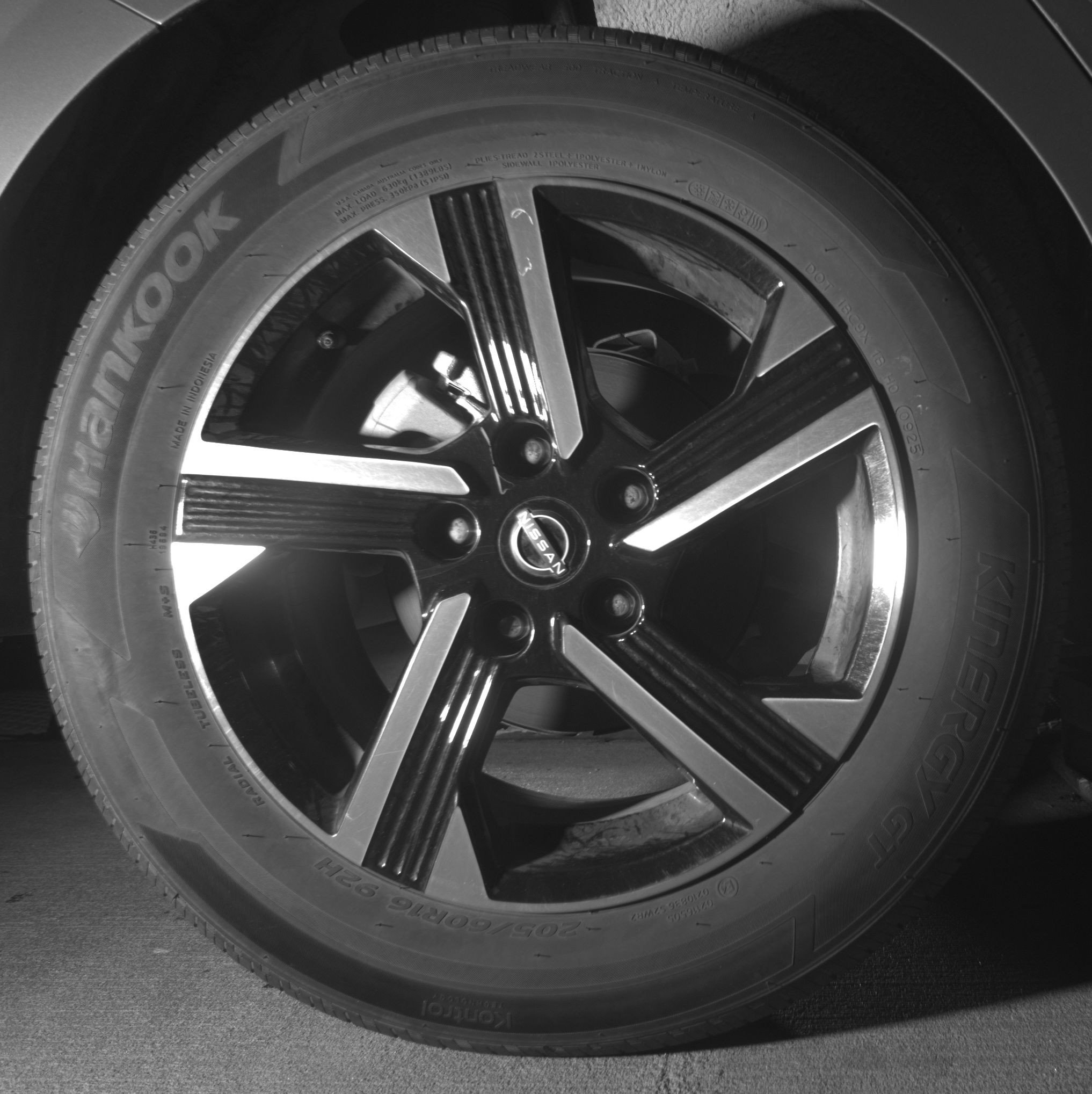 Used 2025 Nissan Sentra SV FWD image 15