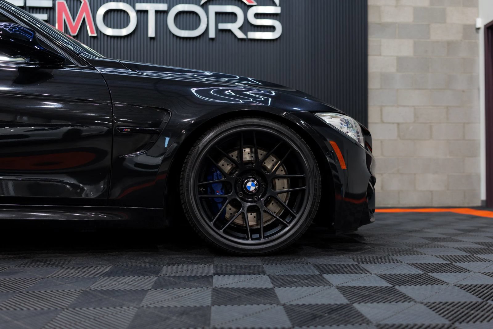 Used 2017 BMW M3 RWD image 10