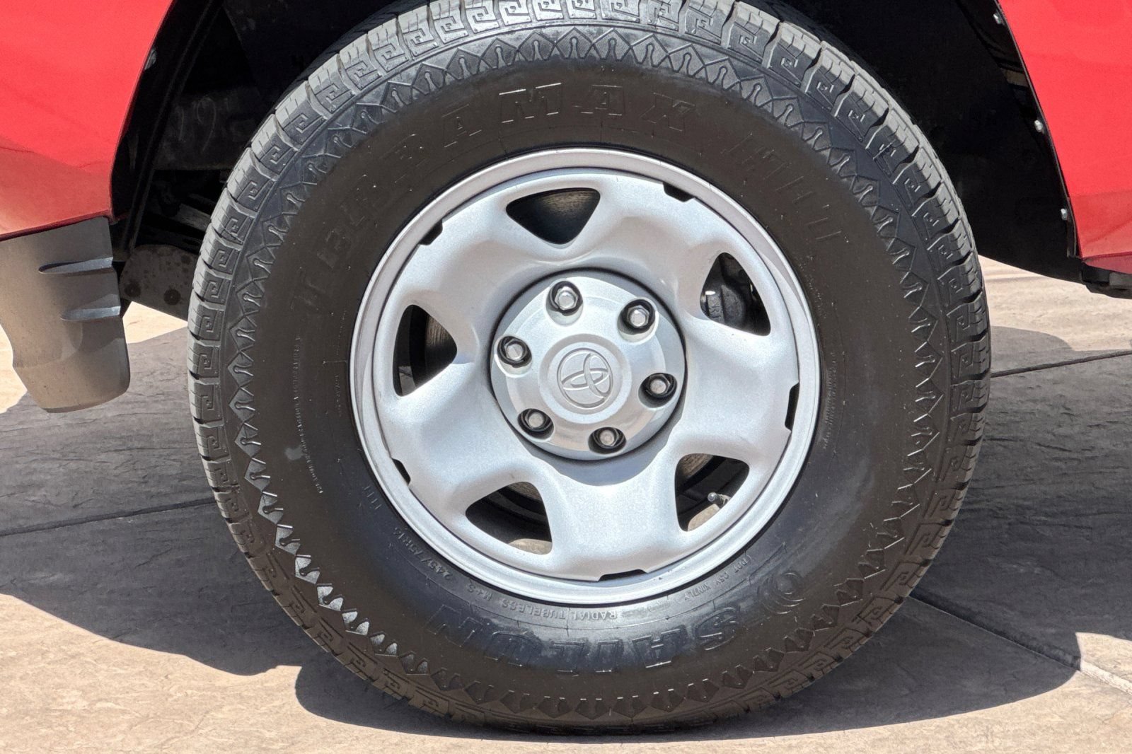 Used 2022 Toyota Tacoma SR5 RWD image 31