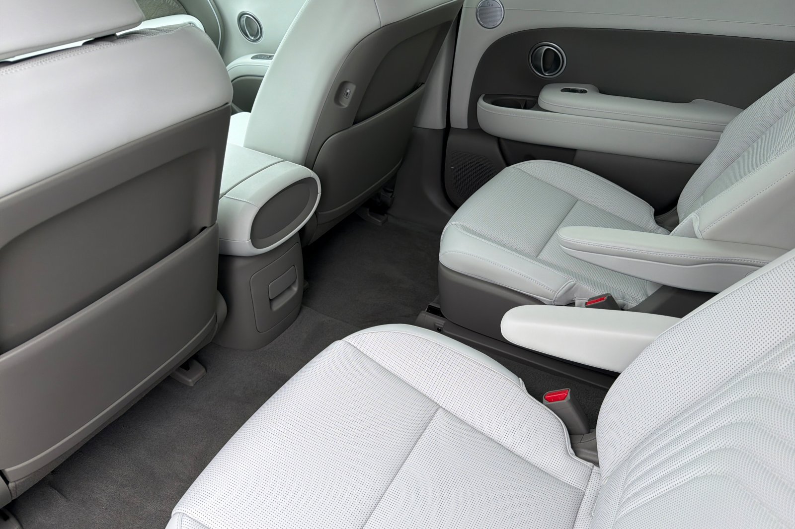 New 2026 Hyundai Palisade SEL Premium FWD image 13