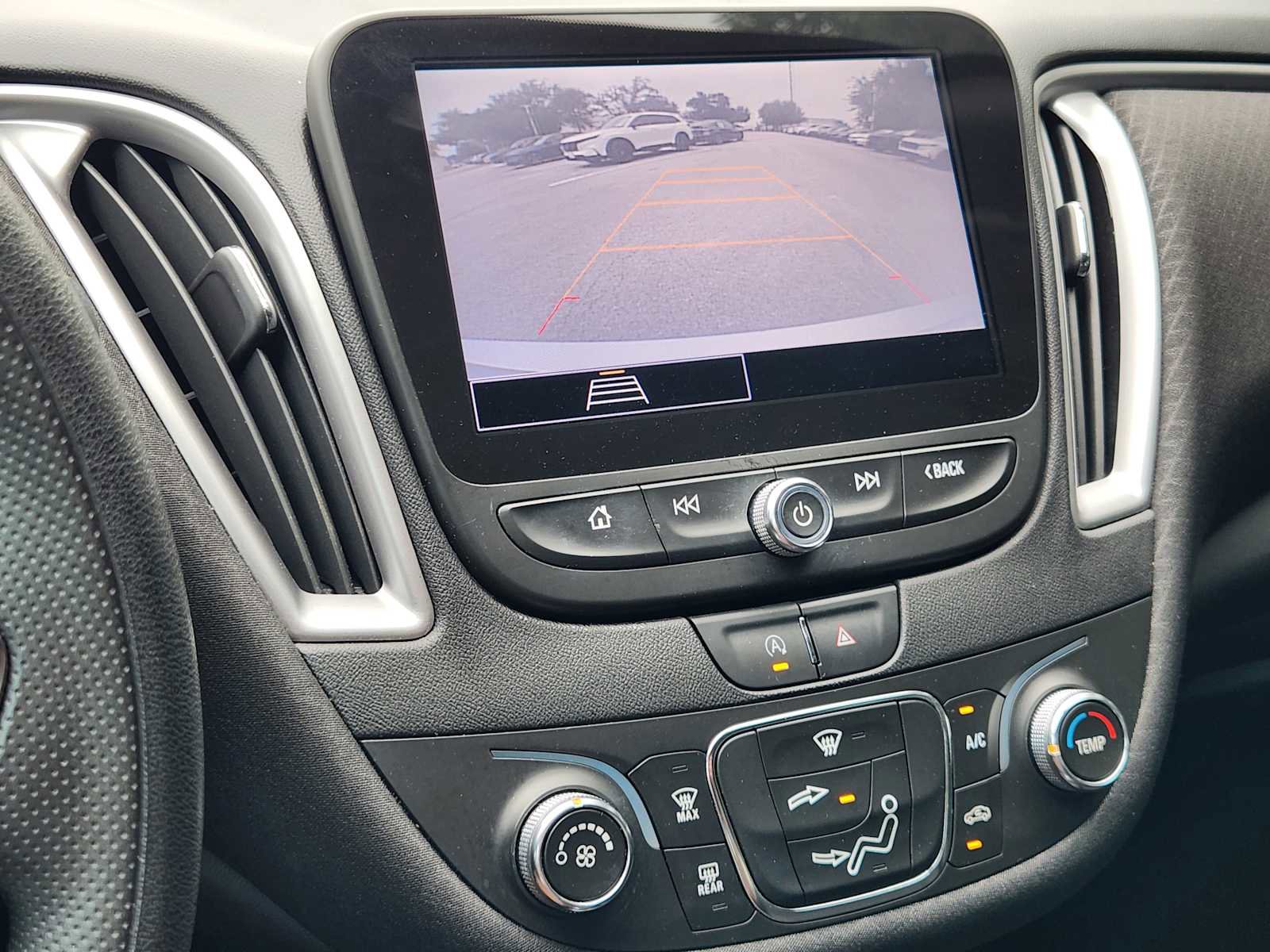 Used 2021 Chevrolet Malibu LS FWD image 18
