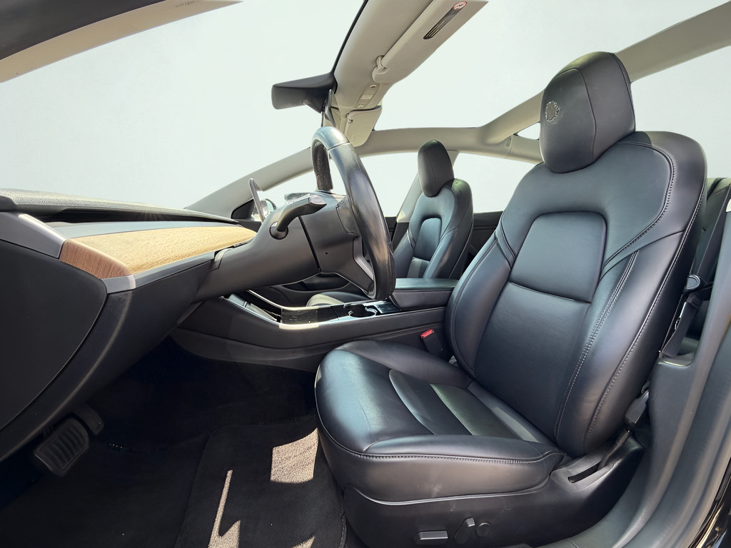 Used 2019 Tesla Model 3 Mid Range RWD image 17