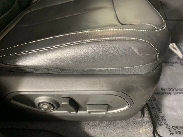 Used 2023 Jeep Grand Cherokee Limited image 25