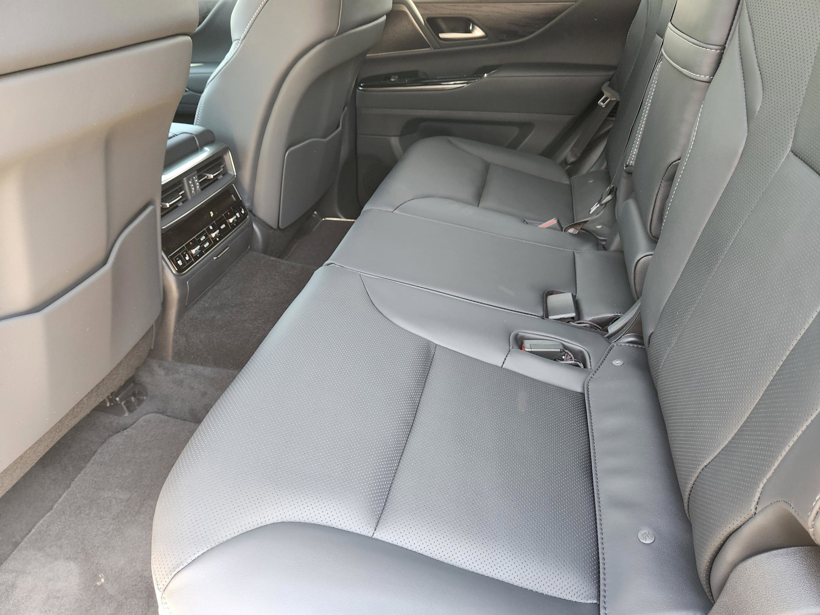New 2026 Lexus LX 700h Luxury AWD/4WD image 20