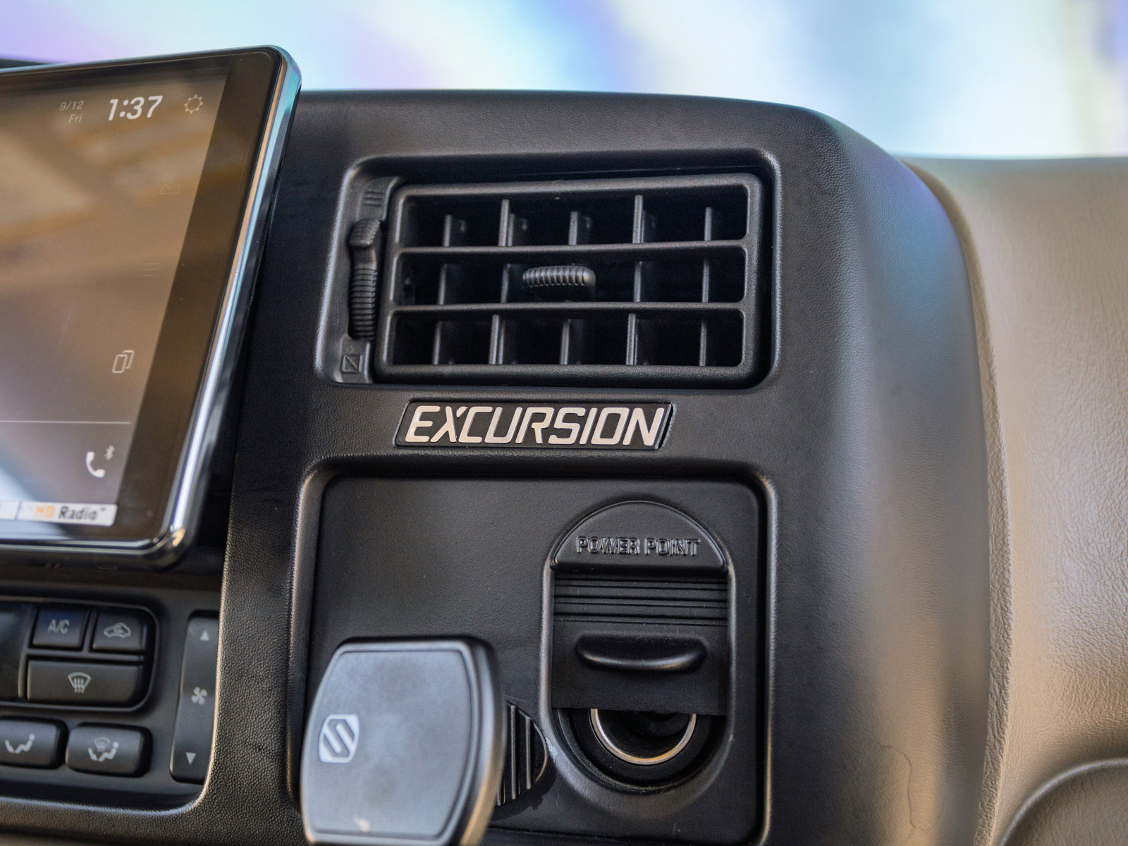 Used 2005 Ford Excursion Eddie Bauer AWD/4WD image 35