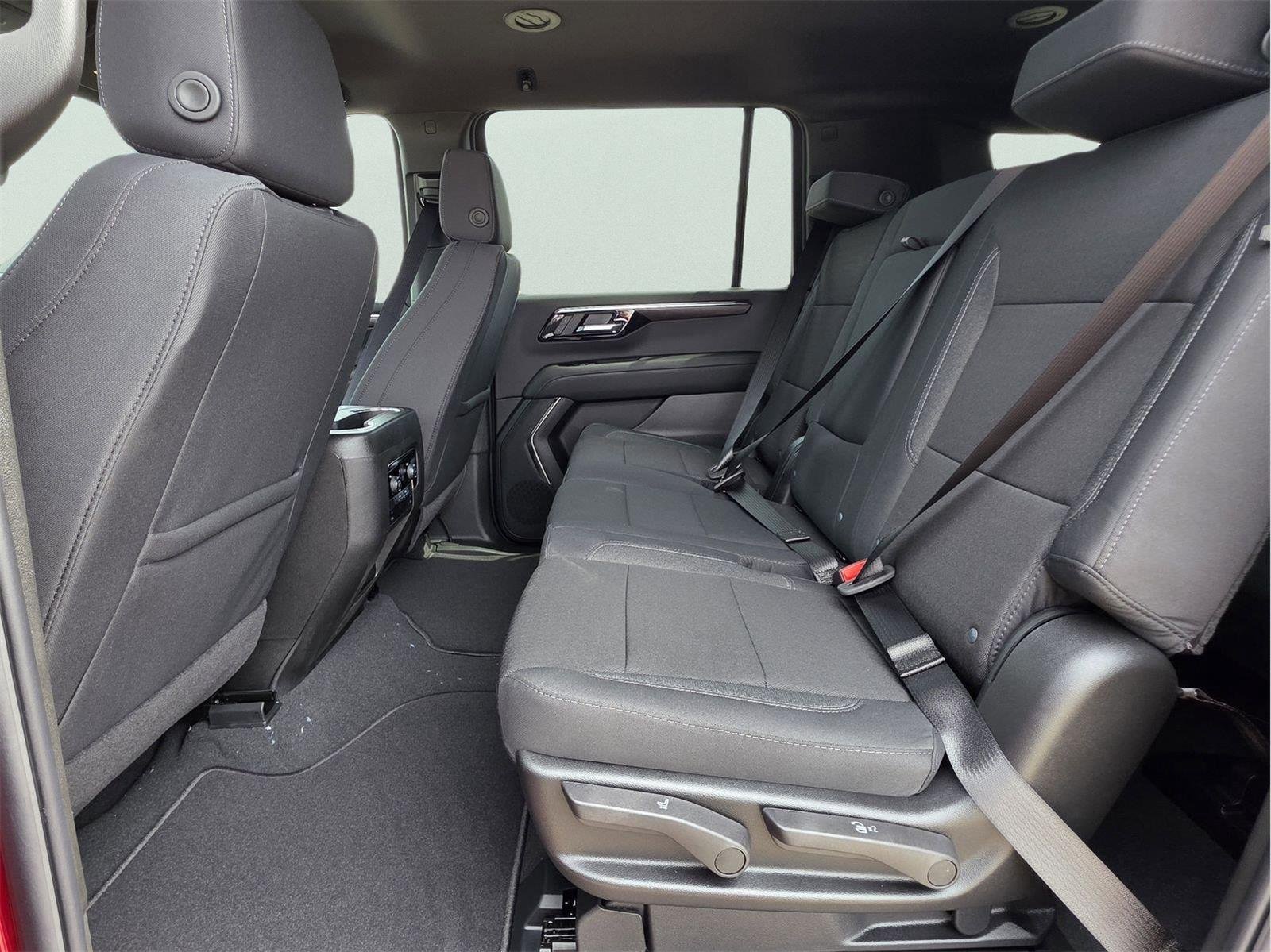 New 2026 Chevrolet Suburban LS RWD image 19