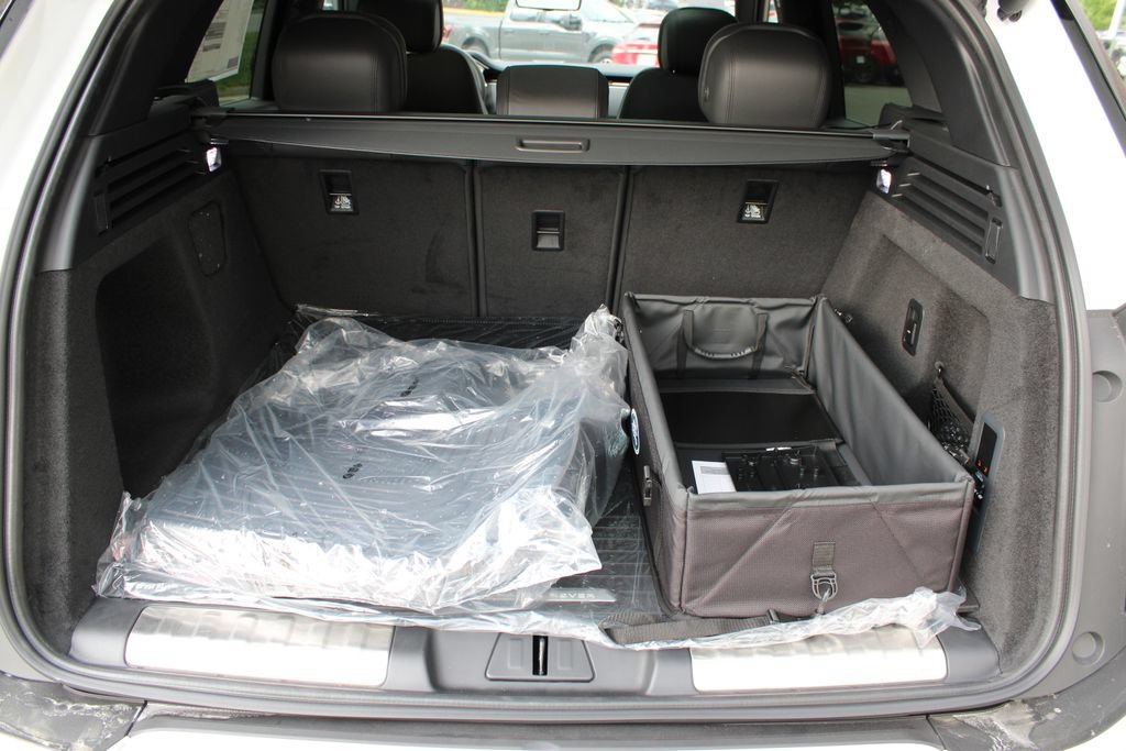 New 2026 Land Rover Range Rover Sport Dynamic SE AWD/4WD image 16