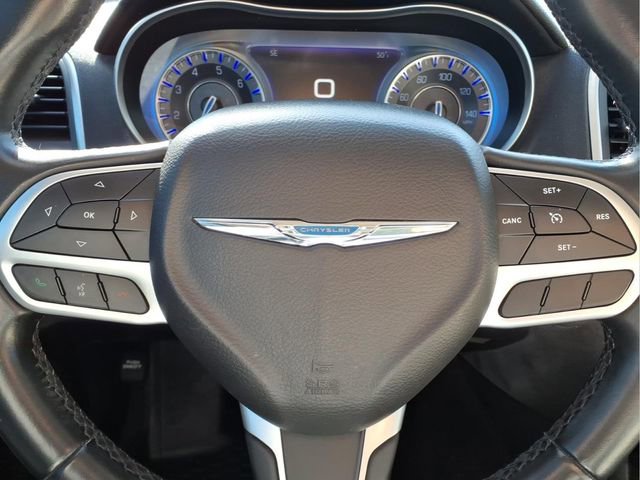 Used 2019 Chrysler 300 Touring w/ Driver Convenience Group image 13