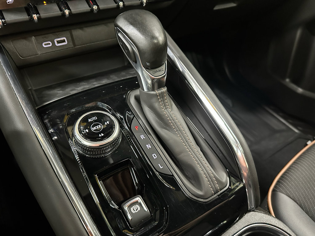 Certified 2024 GMC Canyon AT4 w/ Technology Package image 39