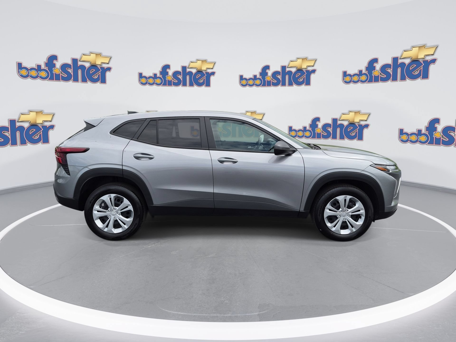 Certified 2025 Chevrolet Trax LS FWD image 2