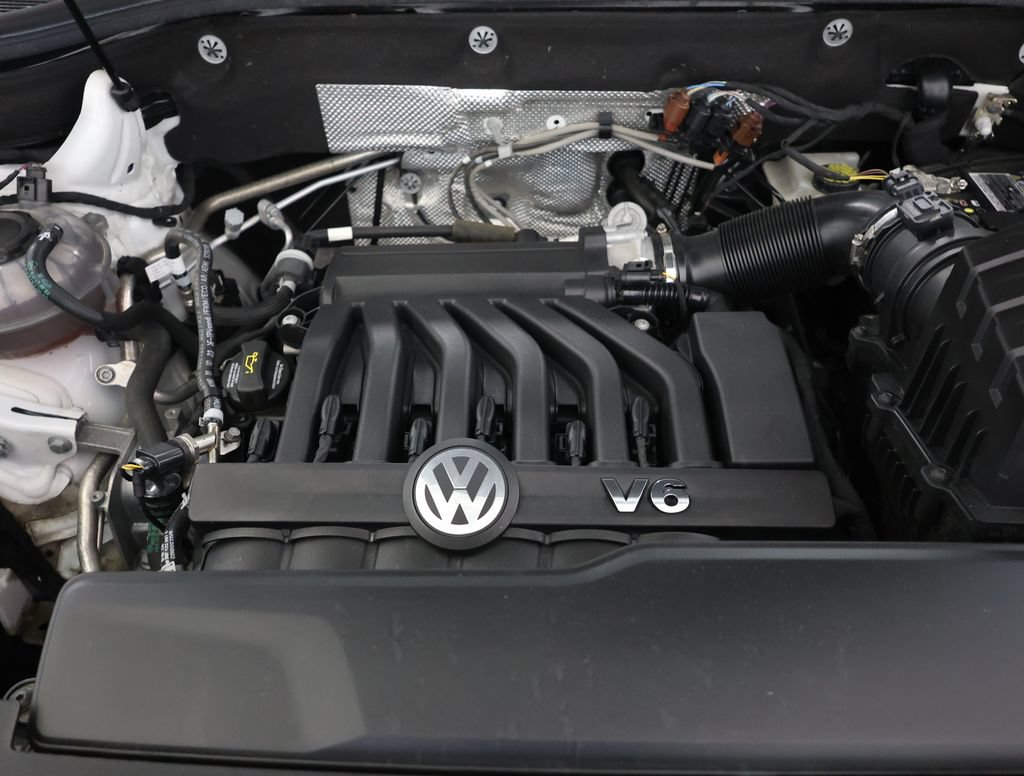Certified 2023 Volkswagen Atlas SEL R-Line AWD/4WD image 30