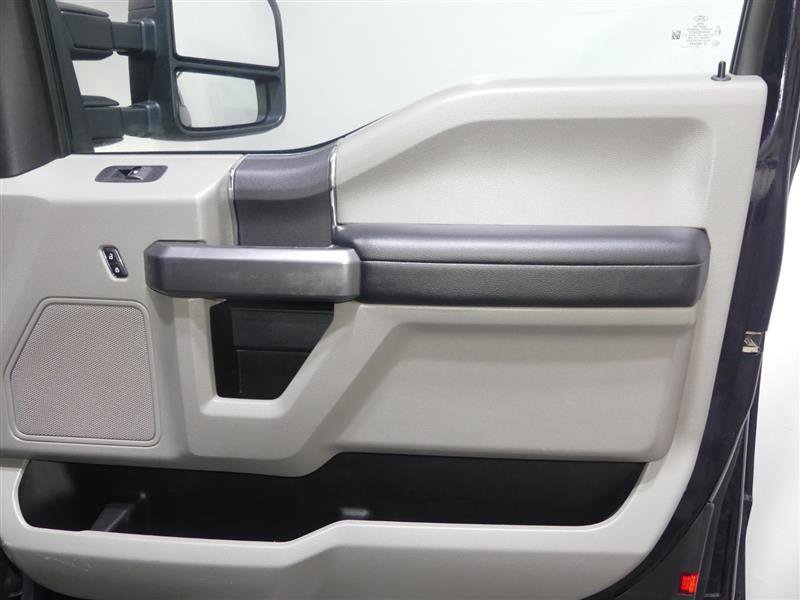 Used 2022 Ford F450 XLT image 16